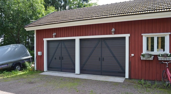 Nosto-oven ulkonäkö on täysin räätälöitävissä. Markkinoiden monipuolisimmasta valikoimasta lamellimallit makuun kuin makuun.